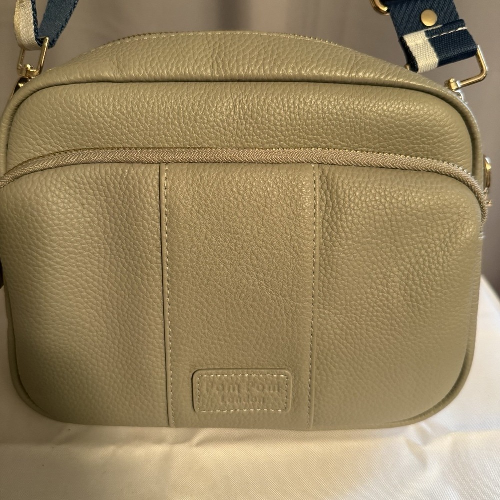 Pom Pom London Original Leather Crossbody Bag Purse Charm Light Gray NWOT - Picture 2 of 16